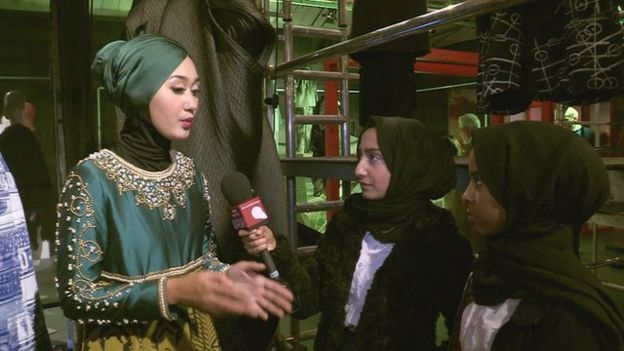 Why Catwalk Hijabs Are Upsetting Some Muslim Women BBC News