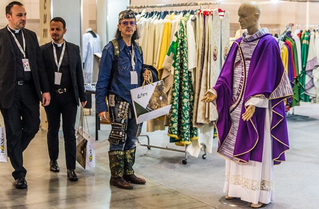 Shoppers at the trade fair