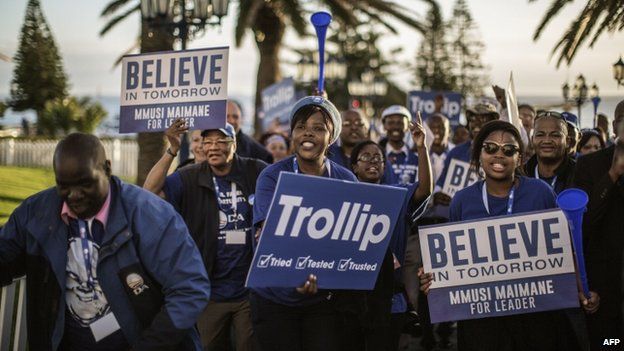 South Africa main opposition party Democratic Alliance supporters of Candidate Leader Mmusi Maimane dance and sing in his support during the party leadership elections on May 10, 2015 in Port Elizabeth, South Africa