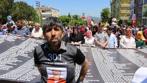 Protests in Soma with a list of names of the 301 who died. May 2015