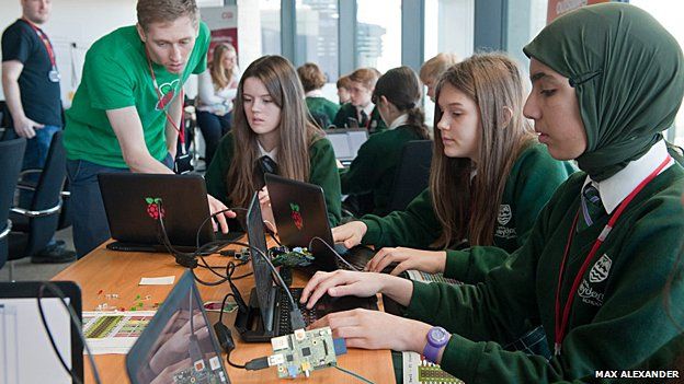 School pupils have a go at coding the Astro Pi