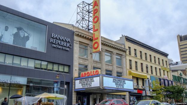 Street photo of the Apollo theatre in Harlem September 2014