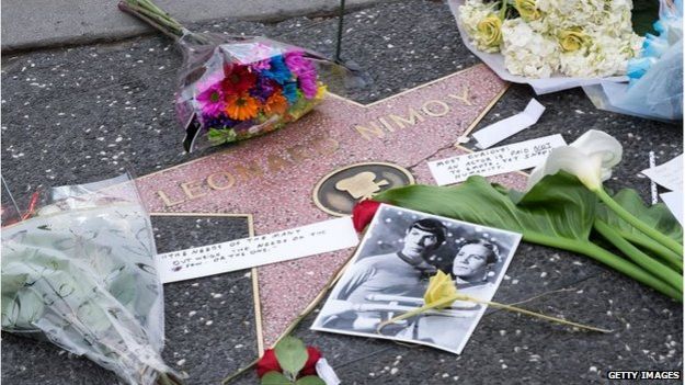 Tributes on Nimoy's star on the Hollywood Walk of Fame