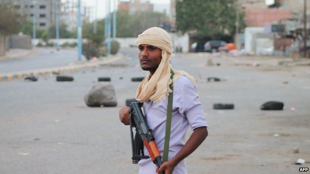 Fighter to Yemeni government in Aden, 7 April