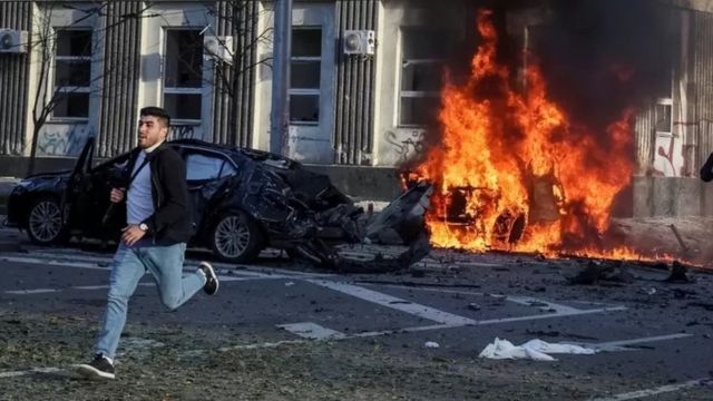 قصف روسي يستهدف أنحاء متفرقة من أوكرانيا