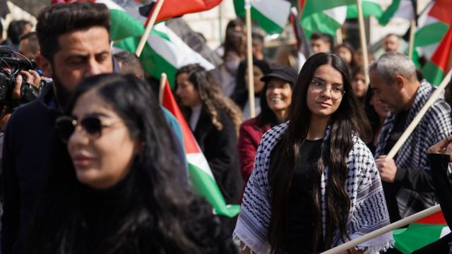 مسيرة يوم الأرض في سخنين شارك فيها عرب إسرائيل للمطالبة بالحقوق الفلسطينية