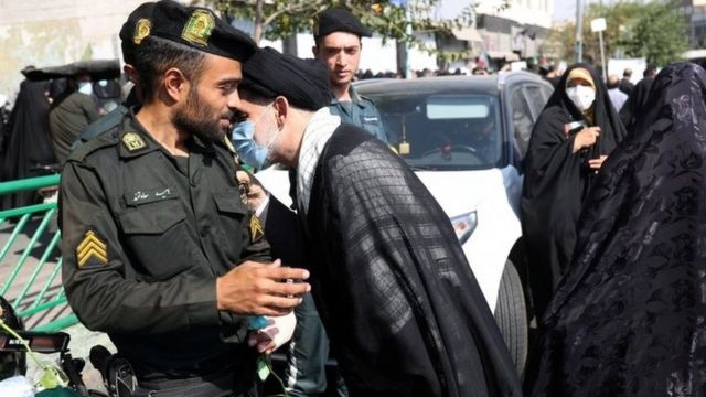 إيران