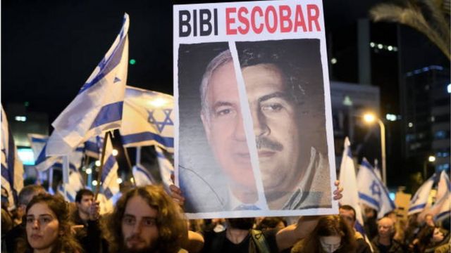 الآلاف تظاهروا ضد حكومة نتنياهو في شوارع مدينة تل أبيب