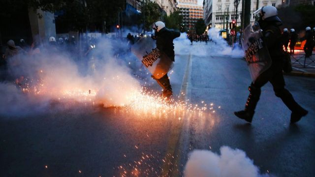 Fudbal i nasilje Navijač atinskog AEK a ubijen u tuči sa pristalicama