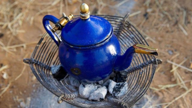 الشاي يعلم الشبان في النيجر أن من الأفضل العيش في اللحظة الراهنة