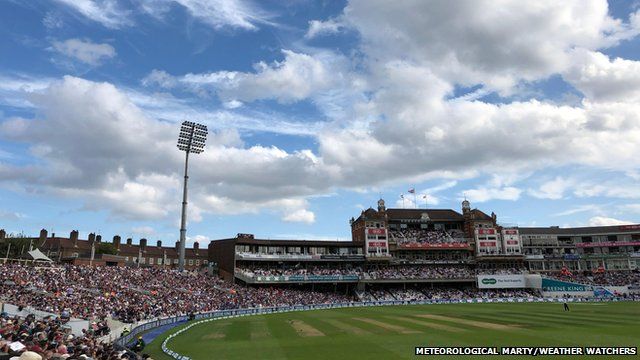 Bright but cloudy day at cricket ground