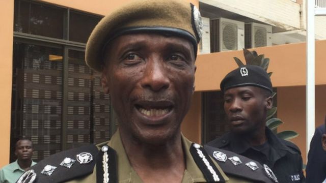 Mkuu Wa Polisi Uganda Atakiwa Kizimbani BBC News Swahili