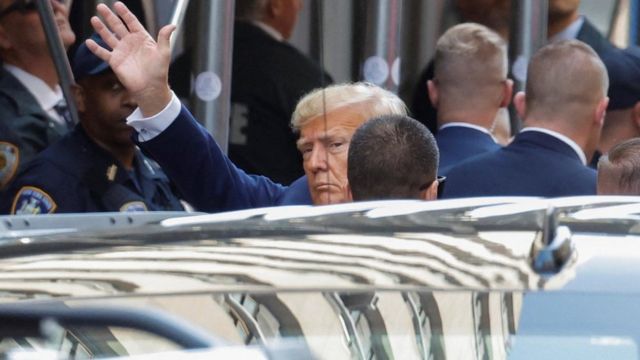 دونالد ترامب لدى وصوله محكمة مانهاتن في نيويورك