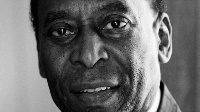 Edson Arantes Do Nascimento, anayejulikana zaidi kama Pelé.