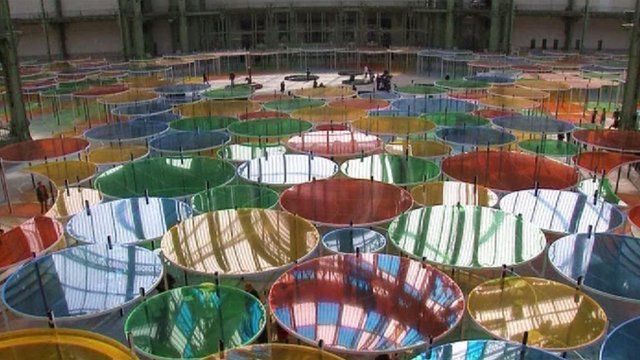 Buren's "Excentrique(s)" art piece