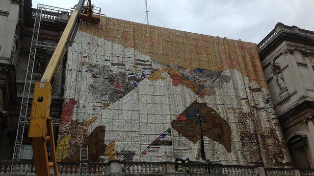 El Anatsui's Tsiatsia at the Royal Academy