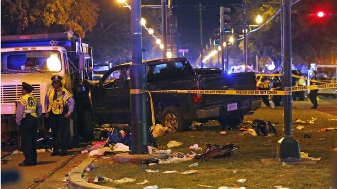 Truck (centre) which crashed into a New Orleans crowd, 25 February 2017