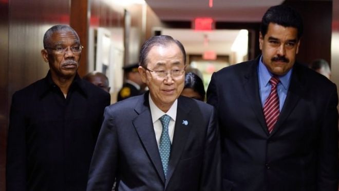 United Nations Secretary-General Ban Ki-moon (centre) meets with Nicolas Maduro Moros (right), President of Venezuela and David Granger, President of Guyana, on 27 September, 2015 at the United Nations in New York