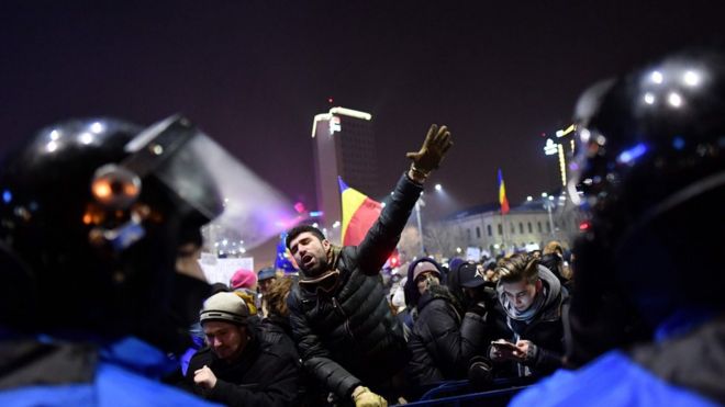 Romanya protesto