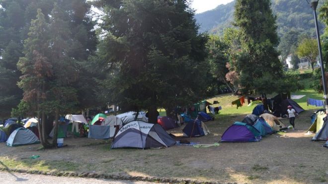 Tendas em um parque de Como