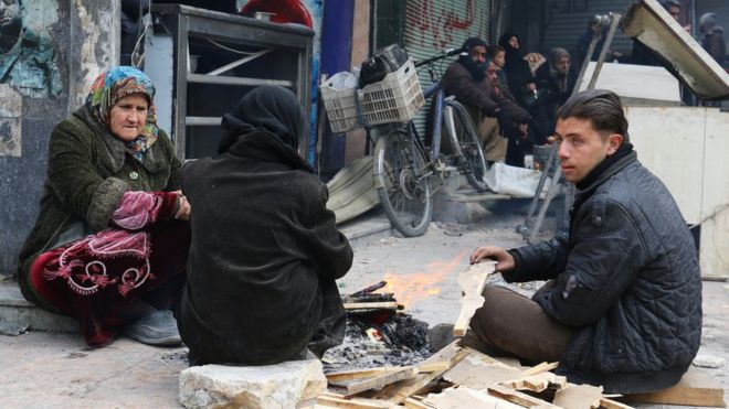 تأجيل إجلاء المحاصرين في حلب وقريتي كفريا والفوعة "حتى إشعار آخر"