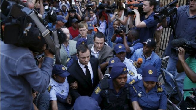 Pistorius leaves court in 2014