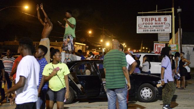 Family and friends of Alton Sterling protest on corner of Fairfields Ave. and North Foster Drive. July 5, 2016