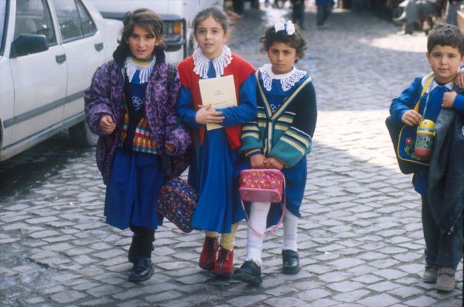 file pic (2000) of Turkish children on their way to school