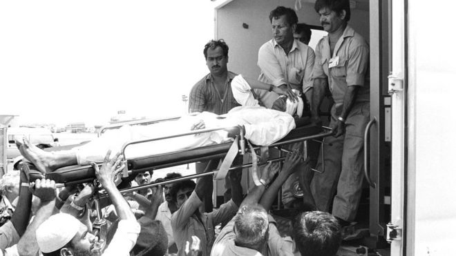 Injured victims from Pan Am 73 are evacuated to a US military hospital in Germany on 6 September 1986