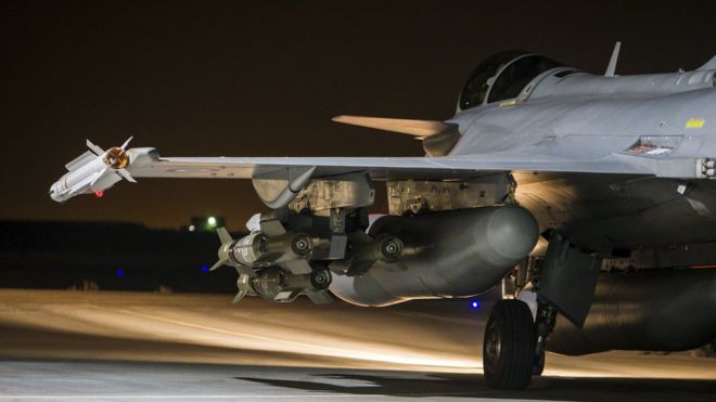 French fighter jet is seen on the runway at an undisclosed location (17 November 2015)