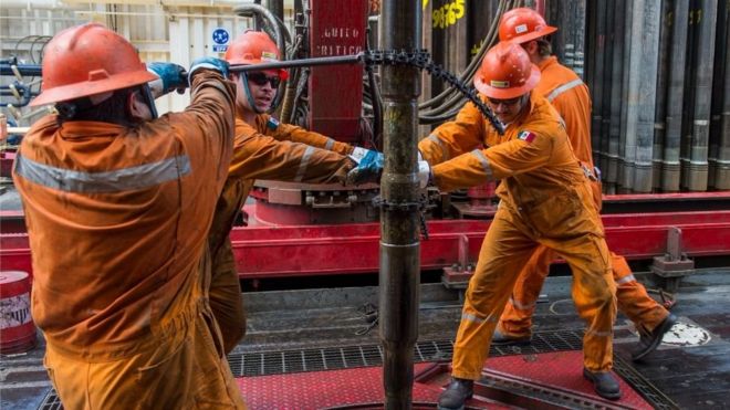 China ganó contratos para explotar petróleo en el Golfo de México.