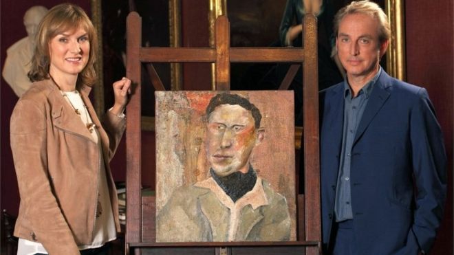 presenter Fiona Bruce and art historian Philip Mould, with a portrait the BBC has attributed to the acclaimed portrait artist Lucian Freud