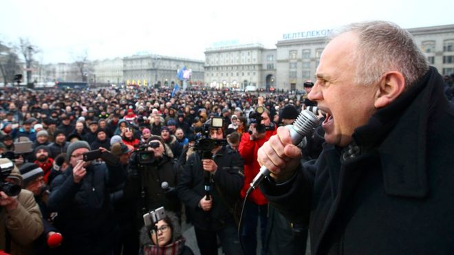 Николай Статкевич во время митинга в Минске в феврале 2017 года