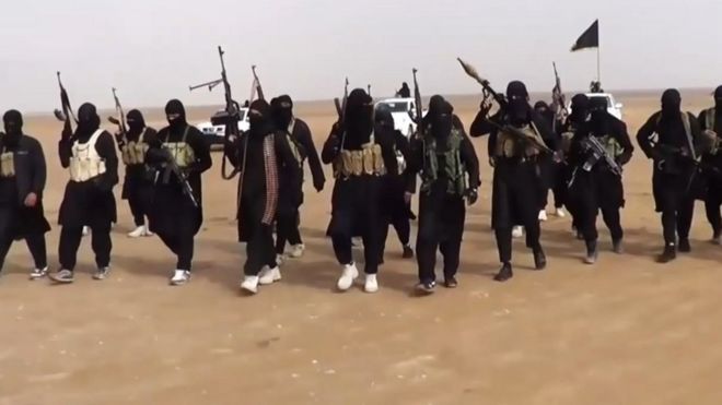 allegedly shows ISIL (ISIS) militants gathering at an undisclosed location in Iraq's Nineveh province.