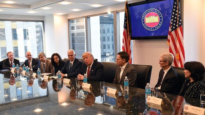 Varios líderes del sector tecnológico se reunieron con Donald Trump antes de su inauguración como presidente.