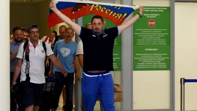 Alexander Shprygin and other fans leave Sheremetevo airport in Moscow 18/06/2016