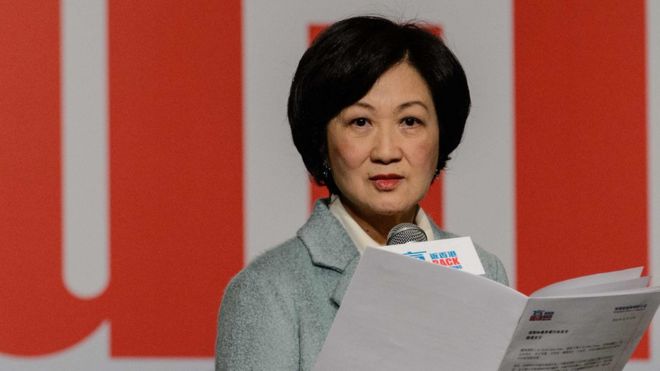 叶刘淑仪2016年12月15日召开记者会宣布投入特首选举。