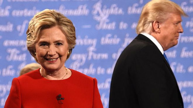 Hillary Clinton junto a Donald Trump en el primer debate presidencial.