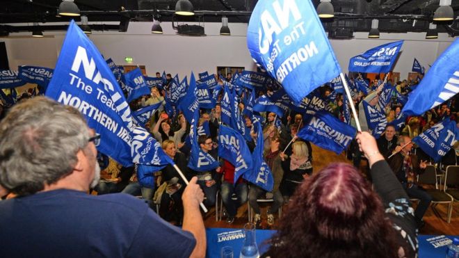 Members of NASUWT teachers union stage one-day strike in November