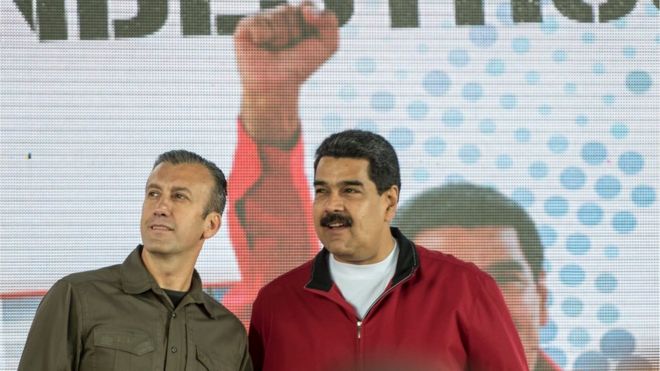 Tareck El Aissami junto a Nicolás Maduro.