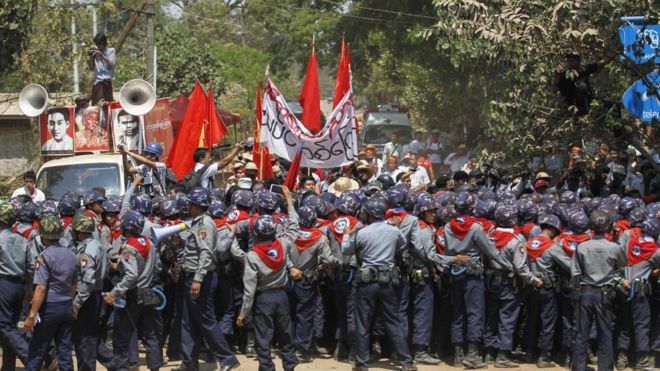 Watu 17 wameuawa nchini Myanmar wakiwemo Polisi