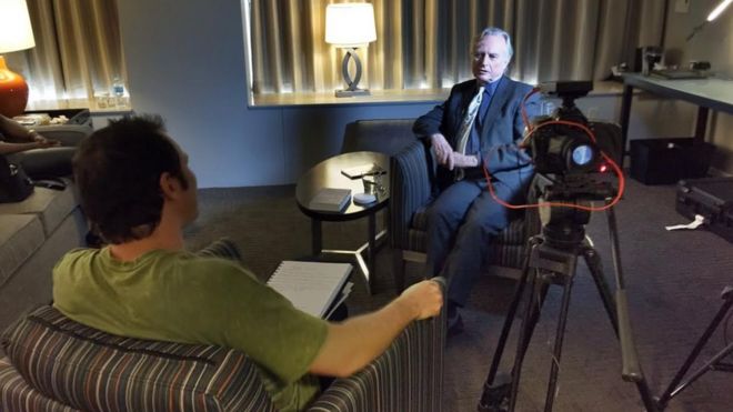 Richard Dawkins durante entrevista à BBC