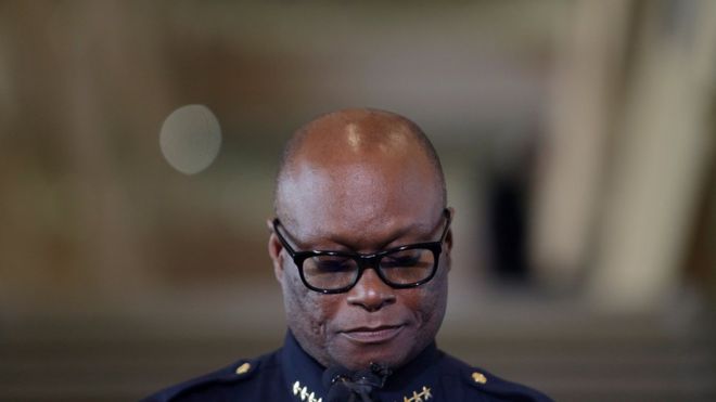Dallas Police Chief <b>David Brown</b> collects himself while talking about ... - _90338825_mediaitem90338824