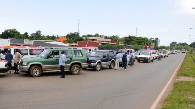 gabon, pénurie, essence, stations-services