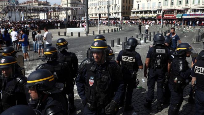 Police clash with football fans in Marseille