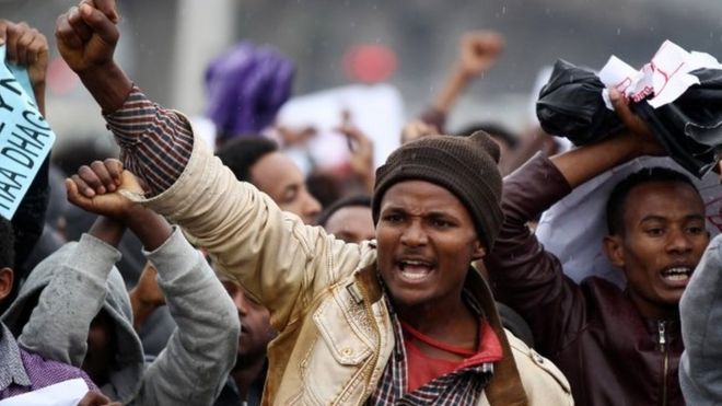Protesters chant slogans during a demonstration over what they say is unfair distribution of wealth in the country at Meskel Square in Ethiopia"s capital Addis Ababa, August 6, 2016.