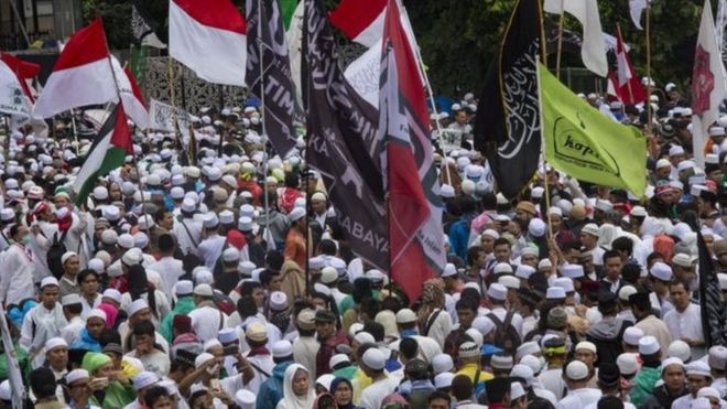 انتخابات جاكرتا: إسلاميون يقودون مظاهرات لحث الناخبين على اختيار حاكم مسلم