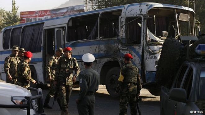 Afghan troops killed in Kabul suicide attack - BBC News