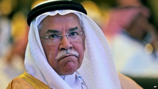Saudi Arabia&#39;s oil minister Ali al-Naimi believes lower oil prices will stimulate global economic growth - _79878579_79878316