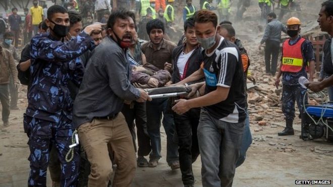 Nepal earthquake: Rescue effort intensifies - BBC News